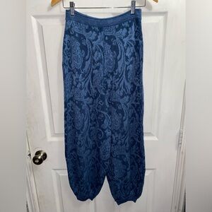 Free People Paisley Print Blue Balloon Tapered Leg Pull On Knit Pants Size S